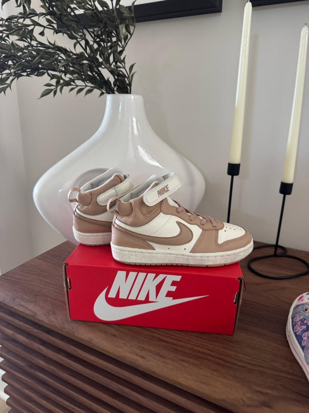 Nike Kids High-Top Sneakers in Beige and White